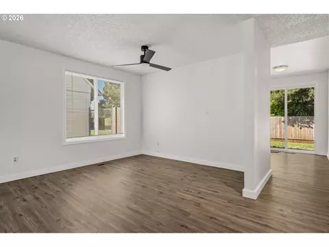 Living - 3003 NE Hale Ave, Gresham, OR 97030 photo 7 of 9