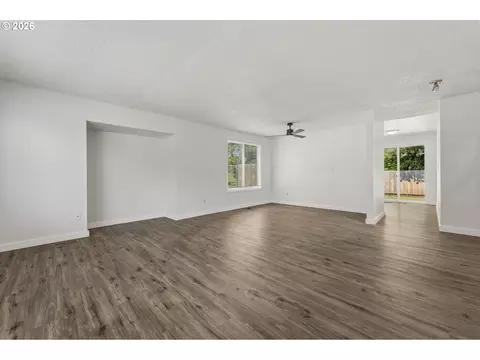 Living - 3003 NE Hale Ave, Gresham, OR 97030 photo 6 of 9
