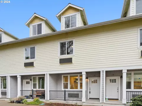118 NE 109th Ave, Portland, OR 97220