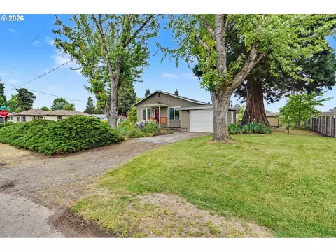 4215 Harlan Dr NE, Salem, OR 97305