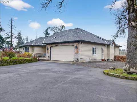 Exterior - 12345 S Fox Rd, Molalla, OR 97038 photo 2 of 11