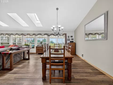 Dining - 12345 S Fox Rd, Molalla, OR 97038 photo 4 of 4