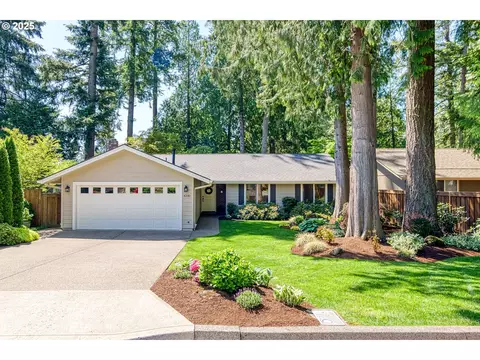 4230 Collins Way, Lake Oswego, OR 97035