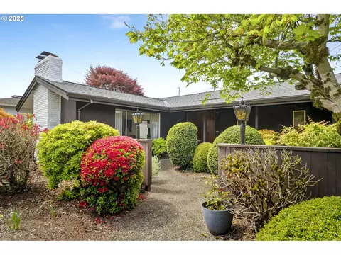 5201 SE 36th Pl, Portland, OR 97202