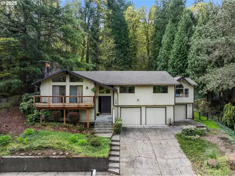 756 SE 27th St, Gresham, OR 97080