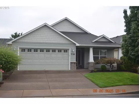 736 SE Saint Andrews Ln, Dallas, OR 97338