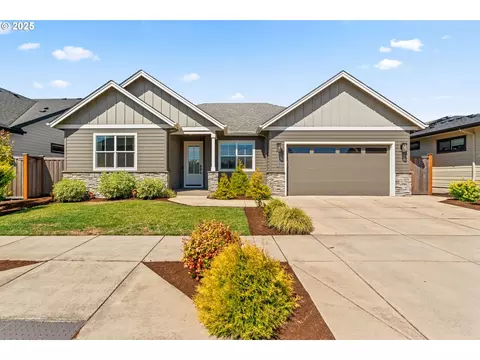 3752 Siletz St, Eugene, OR 97408