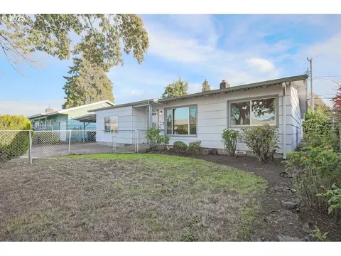 1355 Quinalt St, Springfield, OR 97477
