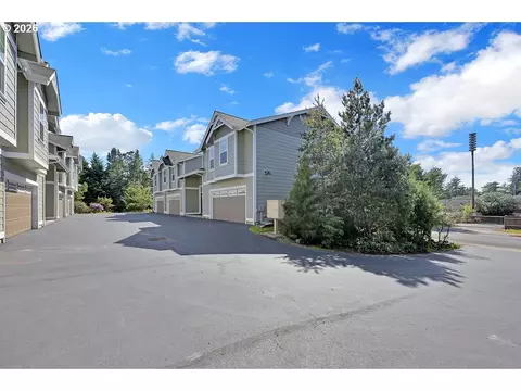 Exterior - 935 Hemlock St, Florence, OR 97439 photo 2 of 5