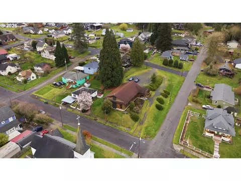 View/Area - 407 E 2nd St, Rainier, OR 97048 photo 2 of 7