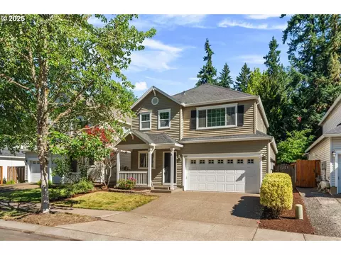 1242 NE Parkside Dr, Hillsboro, OR 97124