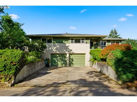 5615 First Ct, West Linn, OR 97068