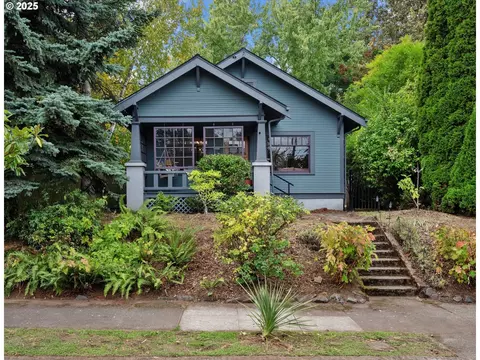 9306 N Ivanhoe St, Portland, OR 97203