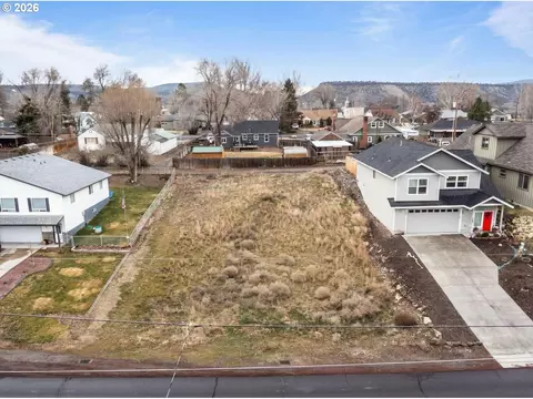 ne loper ave, Prineville, OR 97754