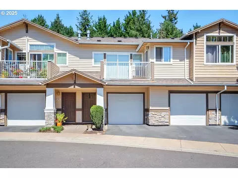 14705 SW Sandhill Loop #203, Beaverton, OR 97007