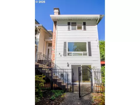 94 Wheatherstone Pl, Lake Oswego, OR 97035