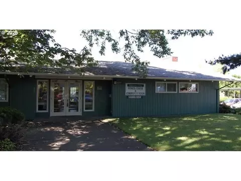 1735 Cleveland Pl, Eugene, OR 97402 photo 4