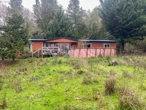 1698 Doerner Rd, Roseburg, OR 97471