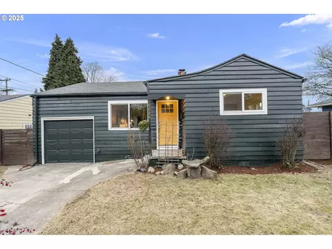 9824 N Van Houten Ave, Portland, OR 97203