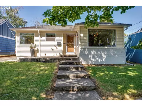 5423 NE Cesar E Chavez Blvd, Portland, OR 97211