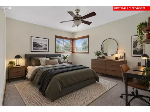 Bedroom - 424 S 10th Ave, Cornelius, OR 97113 photo 5 of 6