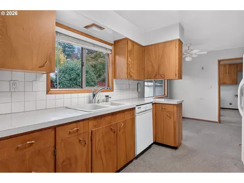 Kitchen - 424 S 10th Ave, Cornelius, OR 97113 photo 1 of 3