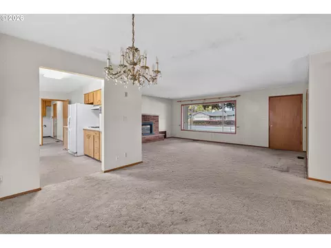 Living - 424 S 10th Ave, Cornelius, OR 97113 photo 5 of 5