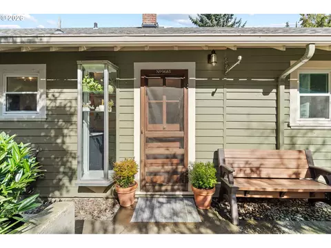 9685 NW Saint Helens Rd, Portland, OR 97231