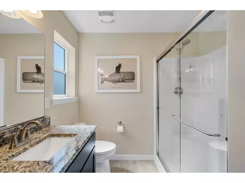 Bath - 1475 Emerald Ln, Netarts, OR 97143 photo 4 of 5