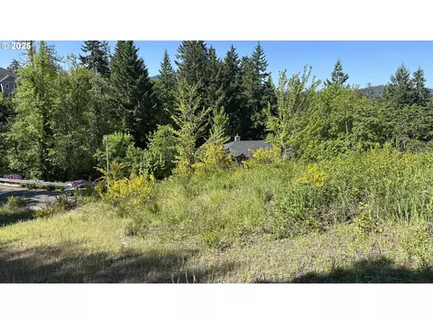 Wendell Ln, Eugene, OR 97405 photo 4