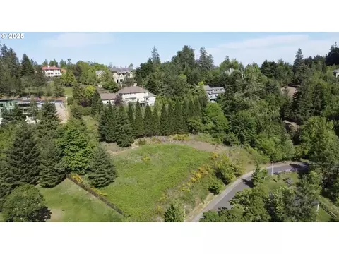 Wendell Ln, Eugene, OR 97405