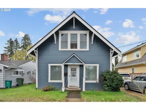 200 E 3rd St, Newberg, OR 97132