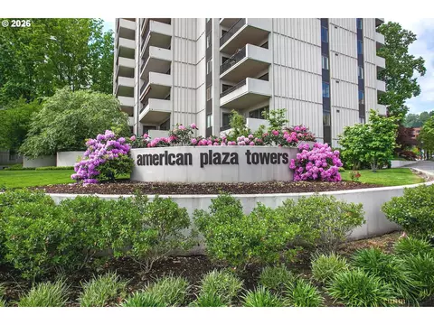 2211 SW 1st Ave #206, Portland, OR 97201