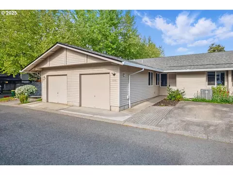 6841 SW Sussex St, Beaverton, OR 97008