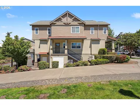 545 NW Lost Springs Ter #106, Portland, OR 97229