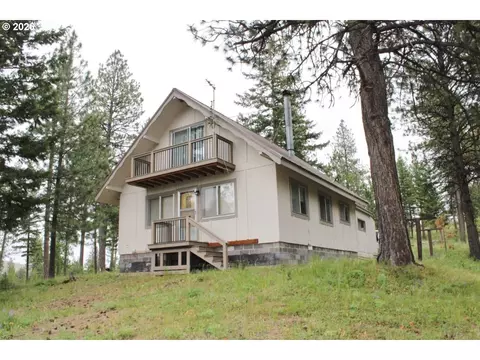 Exterior - 74926 Badger Ln, Heppner, OR 97836 photo 3 of 4
