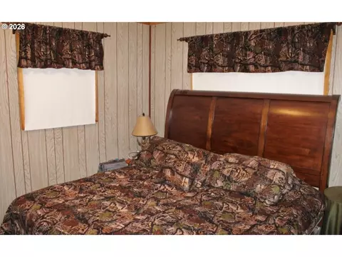 Bedroom - 74926 Badger Ln, Heppner, OR 97836 photo 1 of 5