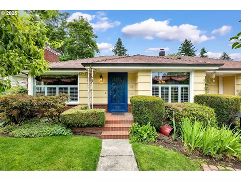 316 E 27th St, Vancouver, WA 98663