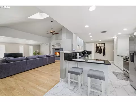 Kitchen - 1271 Arcadia Dr, Eugene, OR 97401 photo 1 of 6
