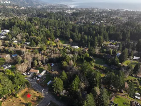 vista ridge, Brookings, OR 97415