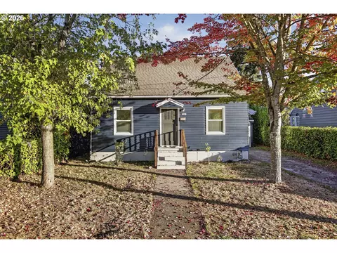 8301 NE Hassalo St, Portland, OR 97220