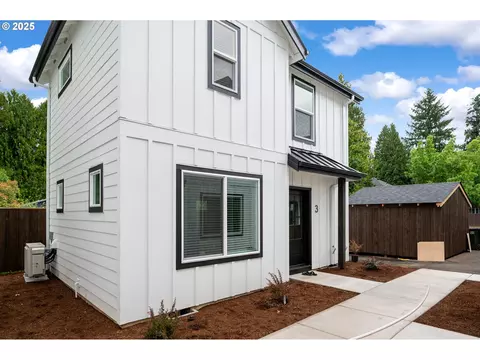 4103 SE Olsen St #3, Milwaukie, OR 97222