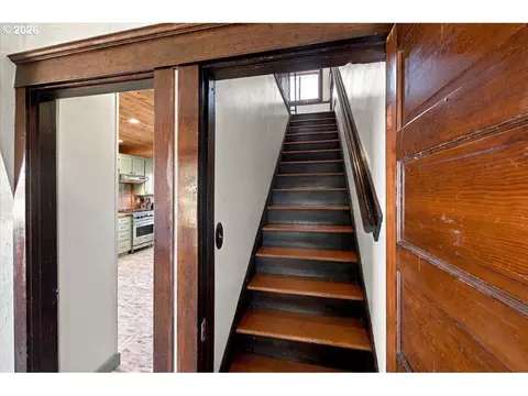 Entry Way - 7908 Boedigheimer Rd, Sublimity, OR 97385 photo 1 of 3