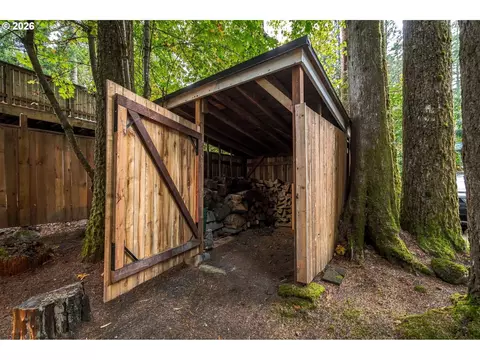 Exterior - 27730 E John Lake Rd, Rhododendron, OR 97049 photo 4 of 7
