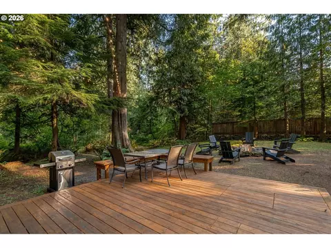 Exterior - 27730 E John Lake Rd, Rhododendron, OR 97049 photo 2 of 7