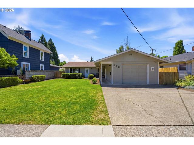 330 NW 12th St, Mcminnville, OR 97128
