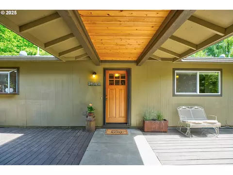 180 NW 107th Ave, Portland, OR 97229