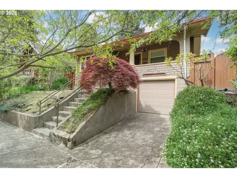 5823 NE Flanders St, Portland, OR 97213