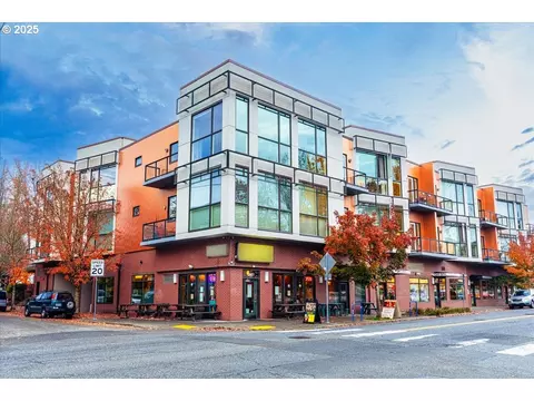 838 SE 38th Ave #209, Portland, OR 97214