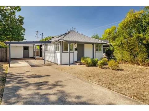 2406 Adams St, Eugene, OR 97405